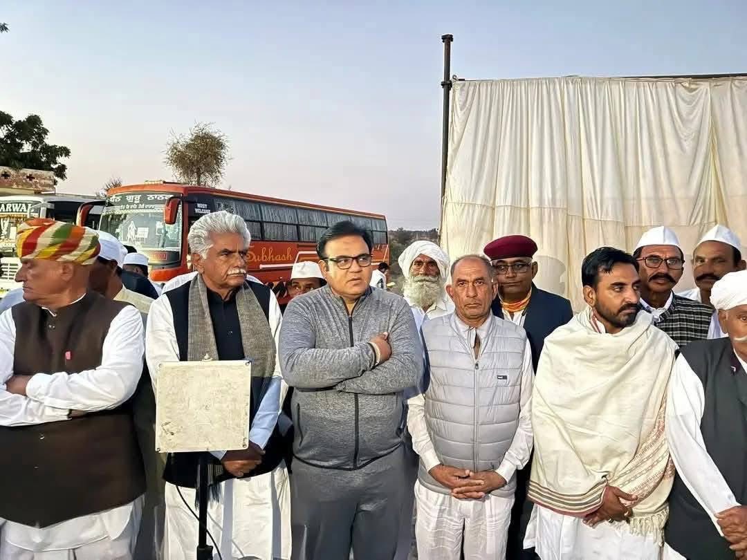 पर्यावरण प्रेमी स्व. राधेशयाम पैमाणी बिश्नोई की स्मृति में आज गुरु जाम्भेशवर भगवान के मुक्ति धाम, मुकाम में आयोजित मेराथन दौड़! राधेश्याम के पिताजी व गणमान्य लोगों ने भाग लिया <a href="/biharibishnoi/">Biharilal Bishnoi</a>