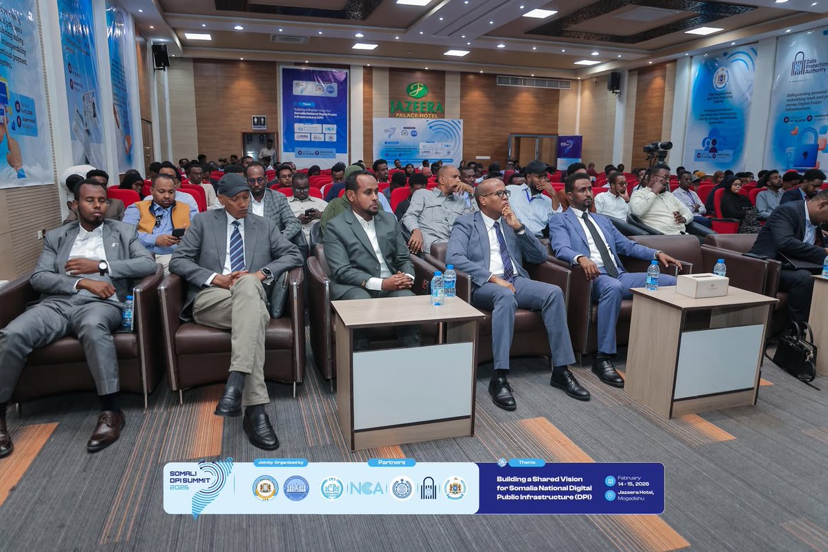 dpisomali's tweet photo. DOOD CILMIYEEDKA 1AAD EE MAALINTA 2AAD EE SHIRWEYNAHA QARAN EE KAABAYAASHA DHIIJITAALKA SOOMALIYA.
Waxaa hadda socda doodda koowaad, maalinta labaad ee Shirweynaha Qaran ee Dhiijitaalka oo lagu falanqaynayo siday u wadashaqeyaan hannaanka lacag bixinta dhiijitaalka.
#DPISummit https://t.co/QGFAC3wf5M