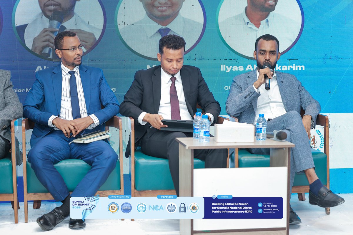 dpisomali's tweet photo. DOOD CILMIYEEDKA 1AAD EE MAALINTA 2AAD EE SHIRWEYNAHA QARAN EE KAABAYAASHA DHIIJITAALKA SOOMALIYA.
Waxaa hadda socda doodda koowaad, maalinta labaad ee Shirweynaha Qaran ee Dhiijitaalka oo lagu falanqaynayo siday u wadashaqeyaan hannaanka lacag bixinta dhiijitaalka.
#DPISummit https://t.co/QGFAC3wf5M