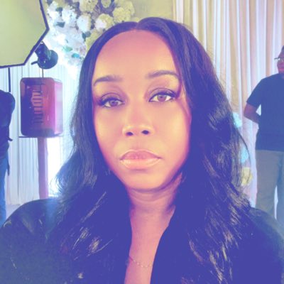 theeventchic's tweet photo. #NewProfilePic https://t.co/Vjjh6dXjhp