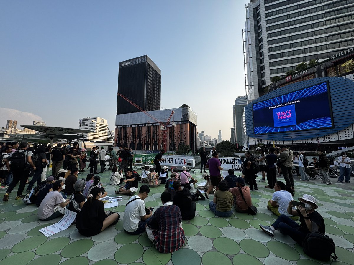 arsarn's tweet image. ทยอยกันมาลงประชามติแล้ว #ม็อบ15กุมภา69