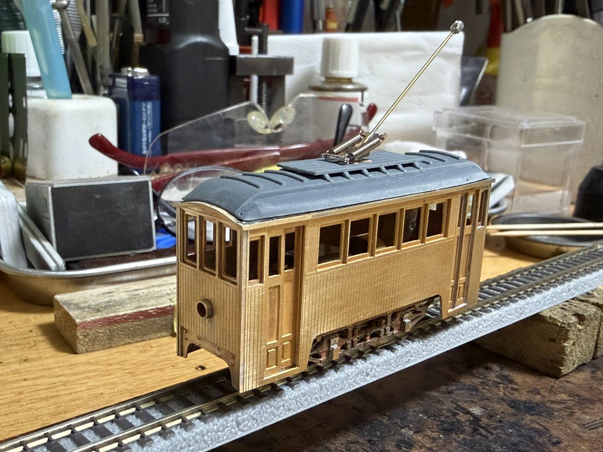 ポールをのせました！
走行方向に回転できないか
考えていますが　アイデアも浮かばず面倒くさくなり、やめようかと😅