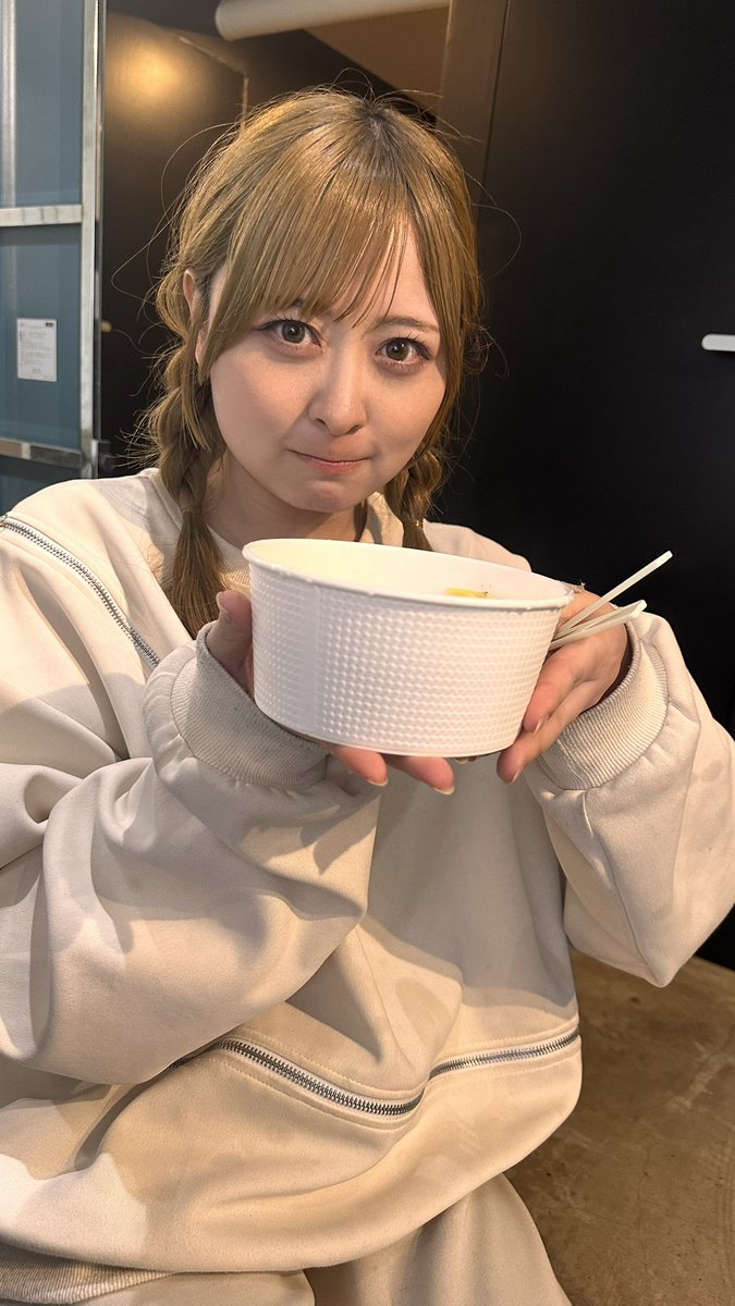 お久しぶりの飯塚ミッド🌃 今夜はJINちゃんとタッグだよ！ この後19:45