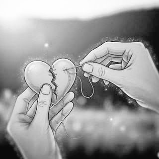 #جبر_الخواطر 
ليس مالًا يُعطى، ولا هديةً تُشترى، بل كلمةٌ طيبة، وموقفٌ صادق، وقلبٌ يشعر بمن حوله.
قد تجبرُ خاطر إنسانٍ بابتسامة، أو سؤالٍ في وقته، أو دعوةٍ بظهر الغيب…
فأعظمُ الصدقات: أن تُرمّم قلبًا كاد أن ينكسر.
اجعل لك نصيبًا يوميًا من جبر الخواطر، فلعلّ الله يجبرُ خاطرك يوم