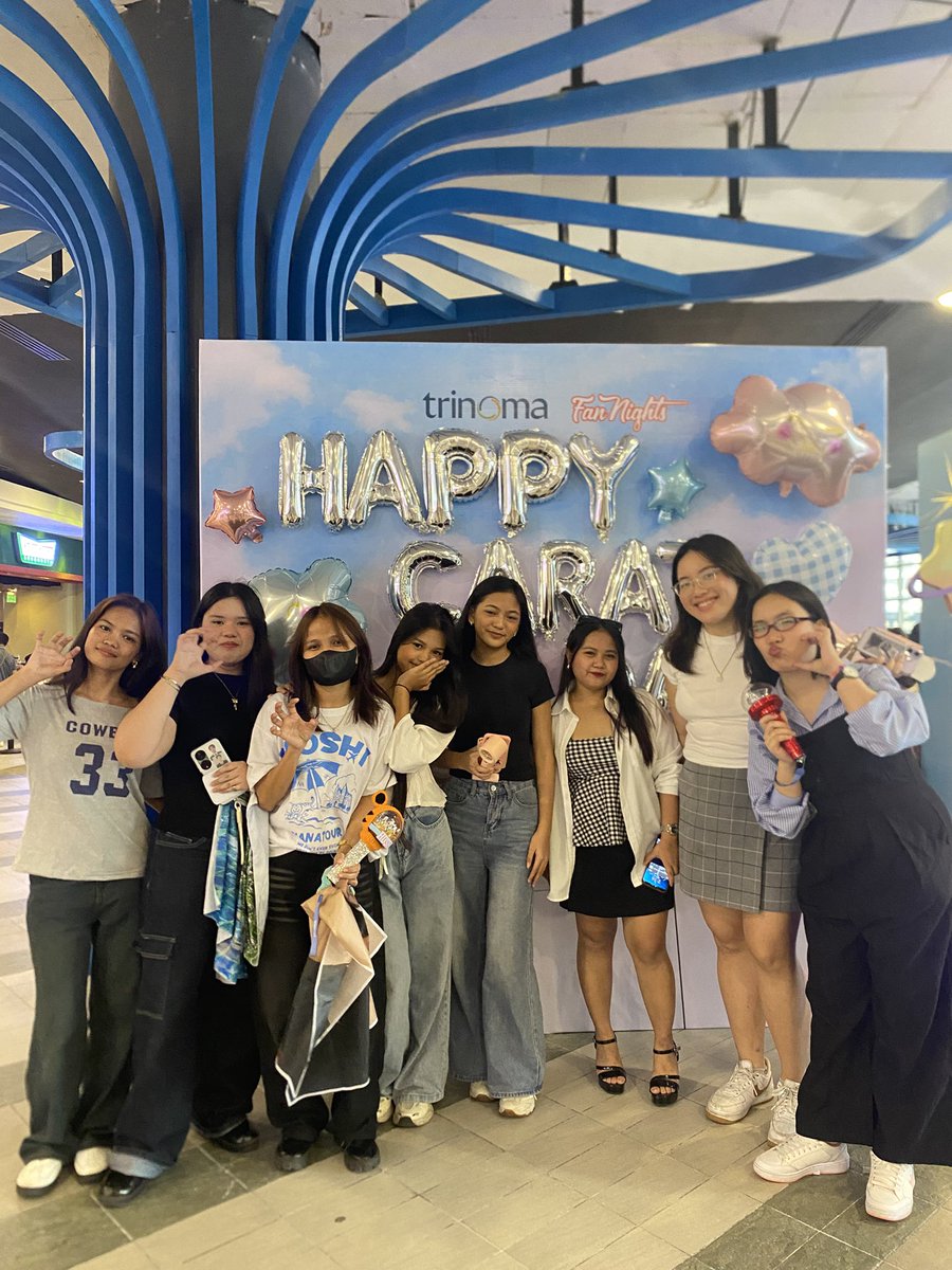 haoxzy_8's tweet photo. Hapii carat dayyy🩵🩷
#caratday 
#SameSameSame 
#ilovetrinoma 

@CaratLandPH https://t.co/LGeb8rrSku