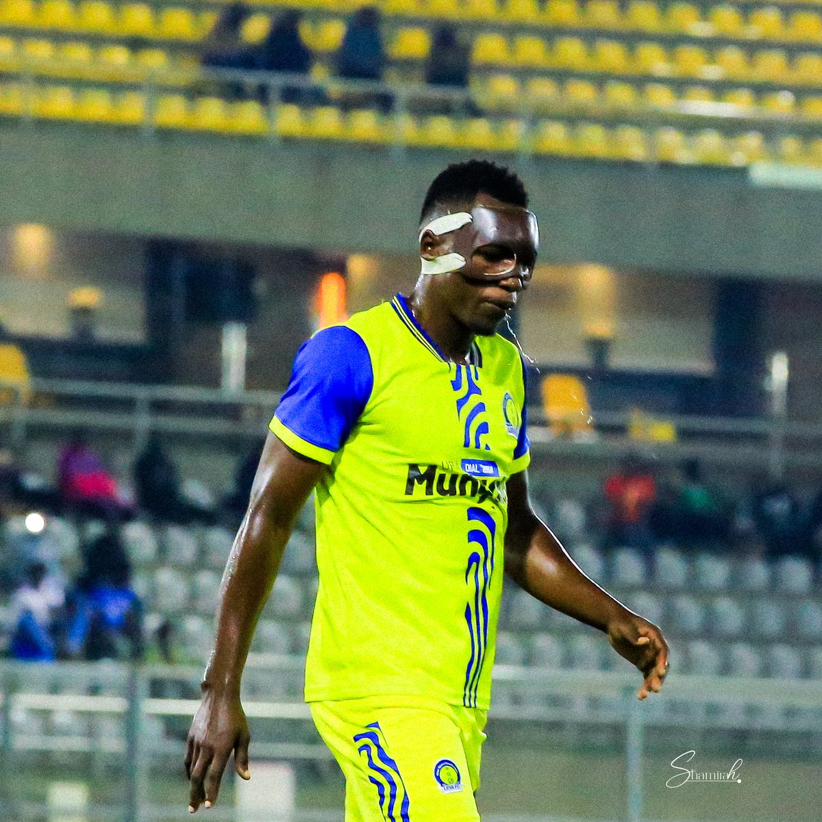 LeirahShamirah's tweet photo. Mask on. Focus locked. 🛡️💪@BegisaPenz holding the line for @URAFC_Official.

#URASCV | #StarTimesUPL https://t.co/LMm6Oga4o6