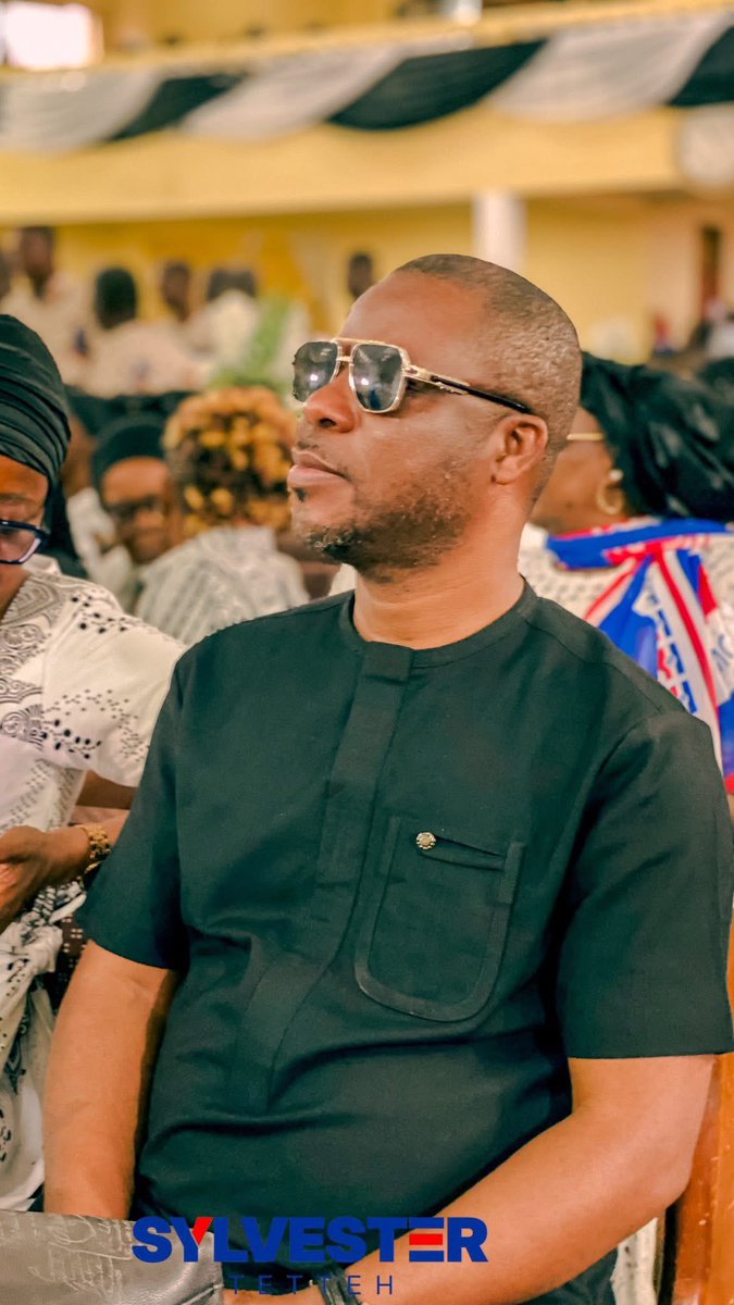 SlyForGS's tweet photo. Hon. Sylvester Tetteh yesterday joined family and party faithful to bid farewell to the late Samuel Martey-Carboo.
#sly4gs #OneNPP #leadership #StrongStructures #NPP #Sly #unity #sylvestertetteh #SL4GS https://t.co/nVSsZ7IYn2