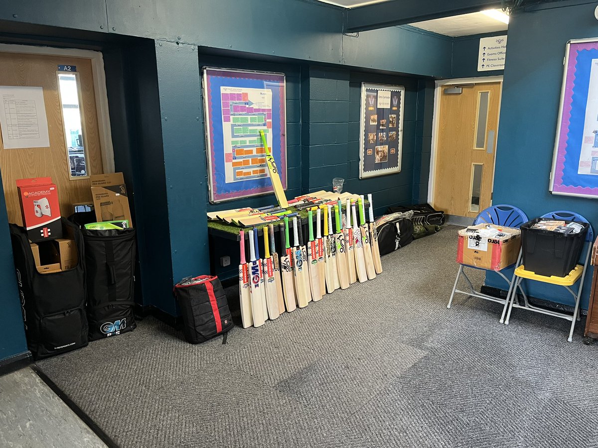 Clean Hit Cricket tweet media