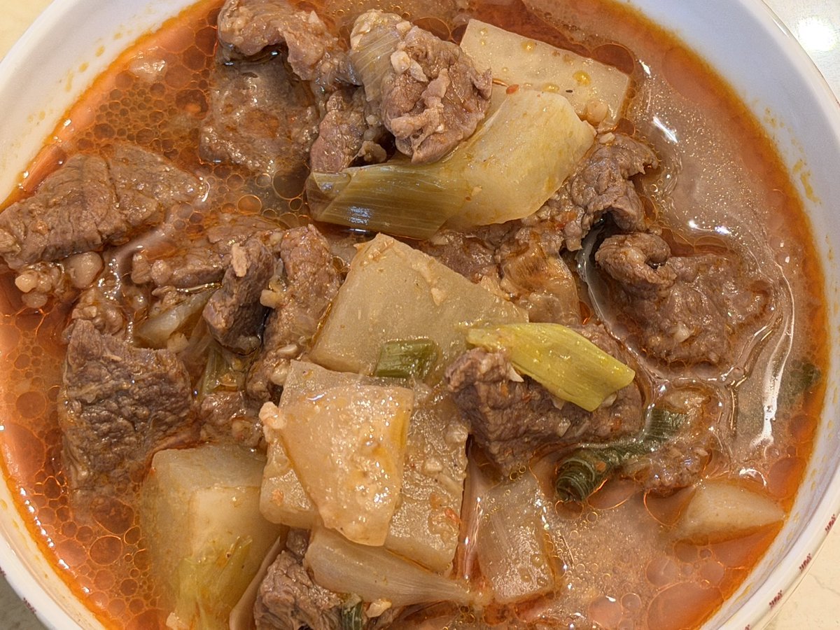 육개장 아님
경상도식 소고기무국

엄마표 소고기무국 최고✨