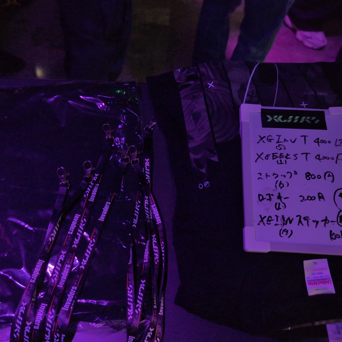 Ama_na_2's tweet photo. #moegroove
間借りして #XGeeks の物販あります!
Tシャツ・ネックストラップ等若干数ありますのでよければ見てってくださいませ! https://t.co/DRjK7seIQc