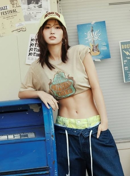 ももりんの綺麗な腹筋集✨️🩷