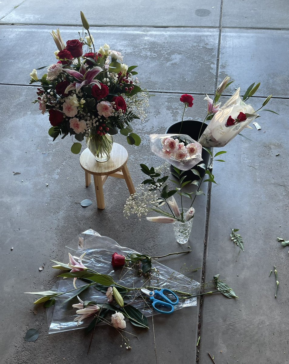 ..✌️. tweet media