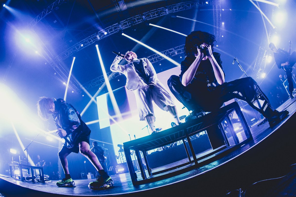 coldrain_jp's tweet photo. 【BLARE FEST. 2026】

DAY 2 // 19:20
💧coldrain at WATER STAGE💧

#BLAREFEST #ブレアフェス https://t.co/Vw1G2IbOz8