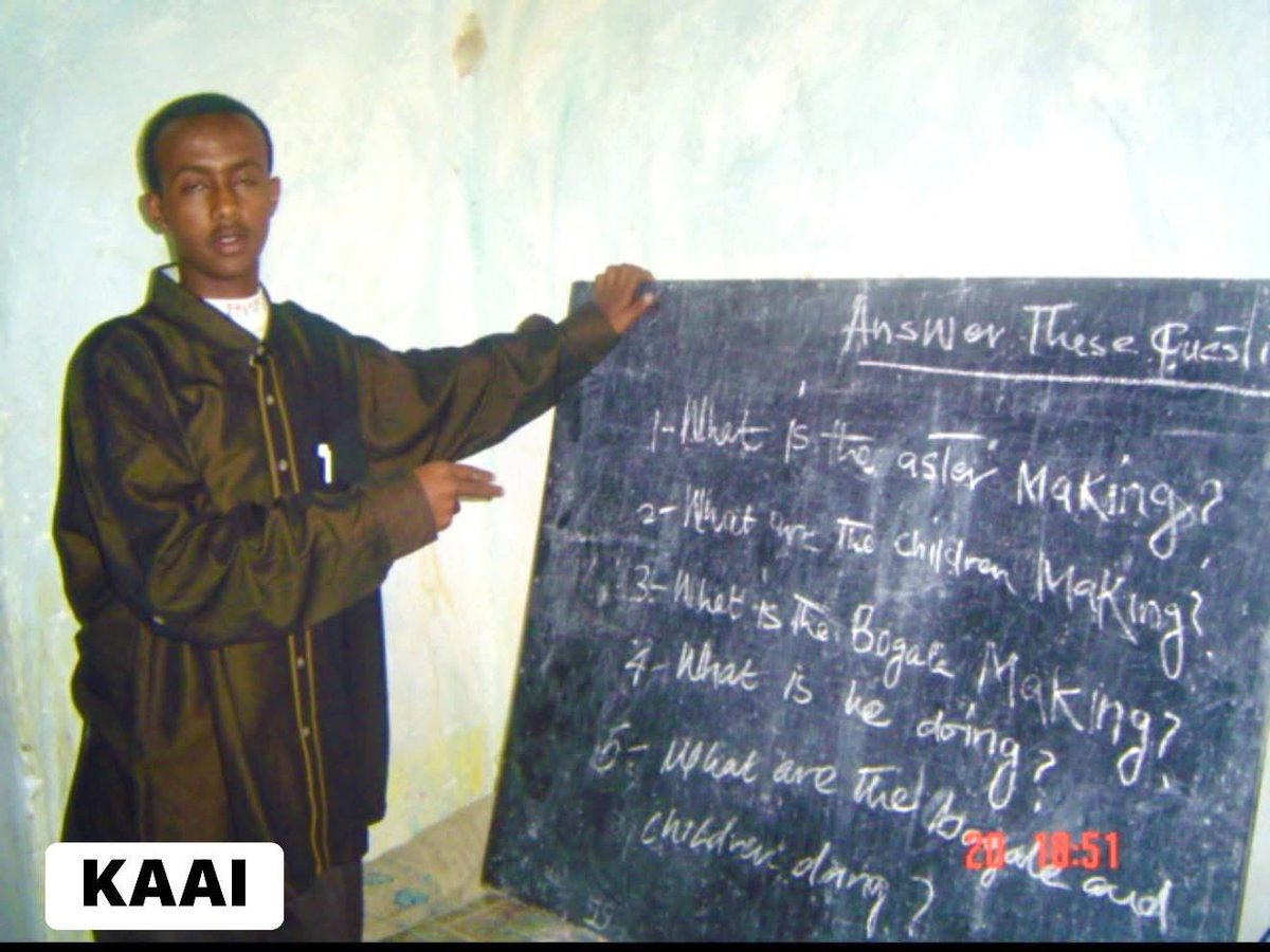 Laascaanood xilliyaddii ay ugu xamaasadda badnayd dadkuna baraarug weyn oo laba kaclayna la soo baxeen waxay ahayd sanadihii 2000-2007. Waxaa xilligaa dib boodhka looga jafay xarumihii waxbarashada. Ururkii la odhan jiray SSHDA, wuxuu noqday horseedaha dib u noolaynta