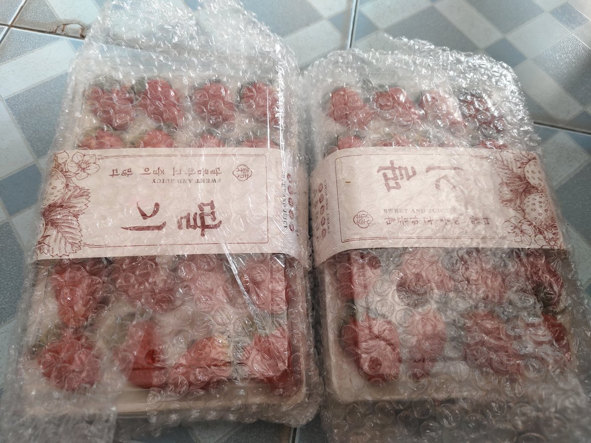 Strawberry 🍓🍓🍓🍓 from my friendship 😊😊 Thank you Patt