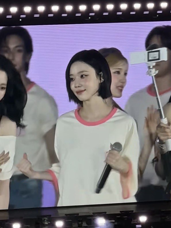 ละมะวานอึ้งผมน้องหนาวสุดละ 
คอนรวมไทยชีเสิร์ฟไปเลย 3 ลุคจุกๆ 
หน้าม้าผมยาว
ผมยาวจุกแอปเปิ้ล
ผมสั้นคิ้วตี้เซกซี่