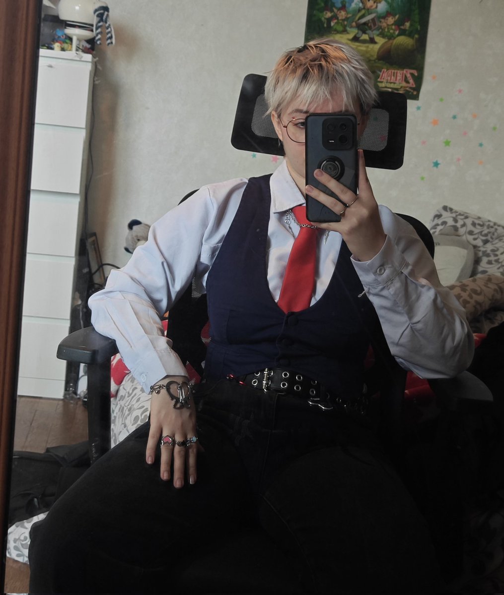 Phos🤍 tweet media