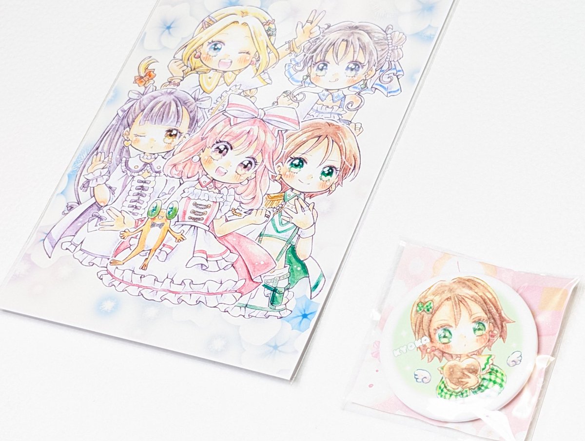 にじマルシェ まひってる。さんからポストカードと缶バッジをお迎え