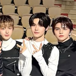 ไม่มีแล้วนะตาต้า3ขวบ มีแต่เฮียต้า ออร่าเฮียต้าทะลุเจอมาเลยค้าบ เดบิวต์ได้เลยค่ะอยากเห็นเฮียต้าร่างทองแล้ว 
#타타 #TATA #SMTR25