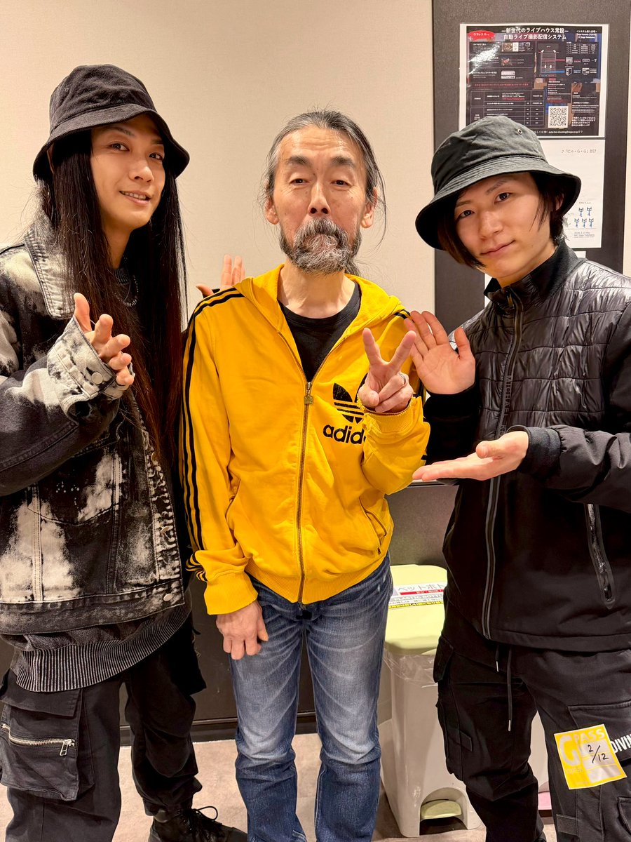 摩季ねえで叩くカースケさんを観に行ったら、なんと影丸くんにも会えて、3人で写真撮ってもらった🫶🫶