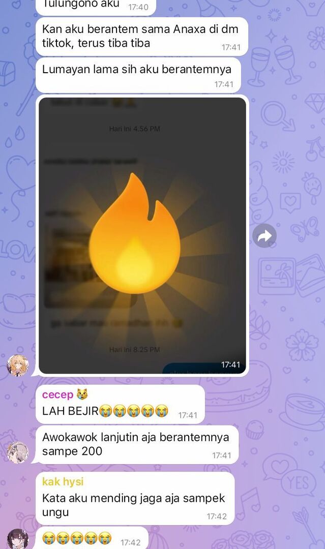 pomfic! cw // b x g , g x b , aglaea x anaxa , anaglaea , teen!chrysosheirs , slight harsh word (?)

Lucunya cinta monyet anaglaea, berantem di DM muncul streak 😭😭