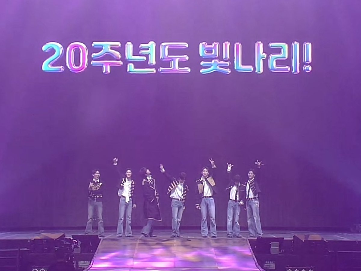 goshinwonmylove's tweet photo. 🥹💙 #PENTAGON #펜타곤 https://t.co/TLntILtDAA