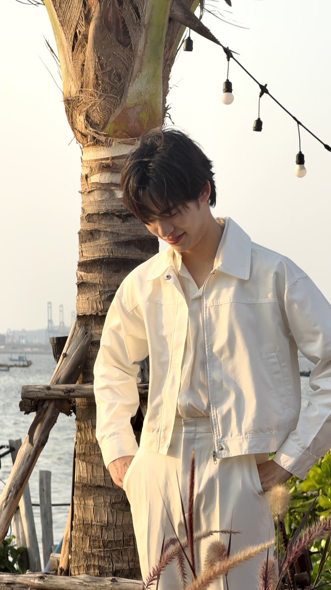 ทุกคนมาดูคนสวย แสงพระอาทิตย์ตก และรอยยิ้มจนตาหยี

ในหาดนี้หนูก็สวยที่สุดแล้วค่ะ

<a href="/porsuppakarn/">porsuppakarn</a> #porsuppakarn 
#MilleOneDayTripwithTeeTeePor
#มิลเล่ท้าแดดกับตี๋ตี๋ป๋อ