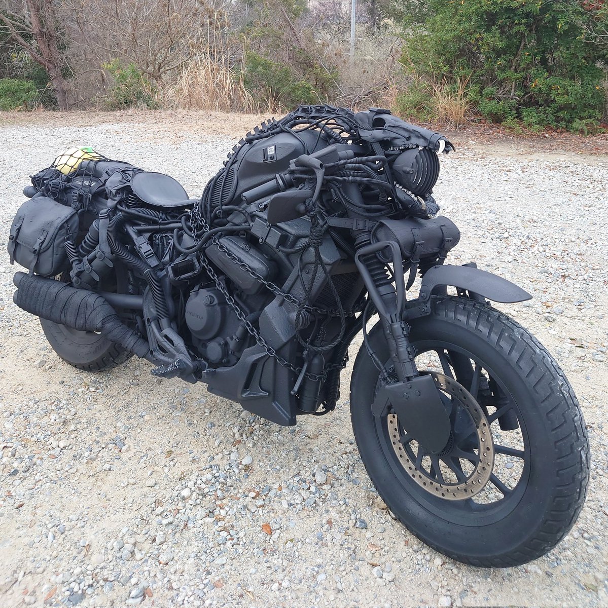 G_B_Aoi's tweet photo. バイク骨カスタム、一旦完成☠️ https://t.co/RsUUzSlJb8