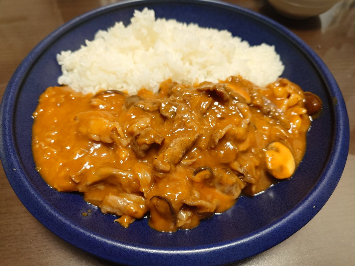 chat_gris's tweet photo. 佐賀牛の切り落としで、ハッシュドビーフを作りました。ありがとう、ふるさと納税。大変美味しくできました。 https://t.co/k2S0bUd7Qs