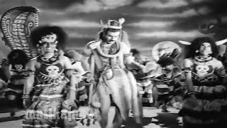 इतना सुंदर भजन - भोले बाबा की बारात और  अनोखे बाराती। 
शिव जी बिहाने चले पालकी सजाई के …

#शिवबारात 
#जय_शिव_शंभू 
#शिवपावॅती 
#महाशिवरात्रि 
🙏🙏🙏🙏🙏

शिवजी बिहाने चले पालकी सजाइके Shivji Bihane Chale Palki - HD वीडियो सोंग... youtu.be/gFPfRL9ySmo?si… via <a href="/YouTube/">YouTube</a>