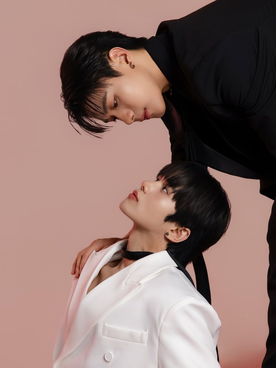 Minlee (former A:SIDE, Boys Planet, Under Nineteen) and actor TopTap Jarukit stun in new Valentine's Day pictures!