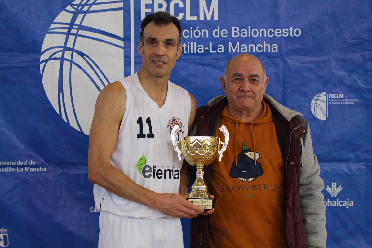 fbclm's tweet photo. #Auto2MAS🚹| CEREMONIA DE PREMIACIÓN
🏆Con la presencia del Alcalde de Madrigueras, Juan Carlos Talavera, el Vicepresidente FBCLM, Alfonso Arráez, y el Embajador FBCLM, Antonio Utiel.
Mejor Jugador del Torneo - Ernesto Cuesta del @CBMadriguerasJu https://t.co/xyr7zkJ4Di