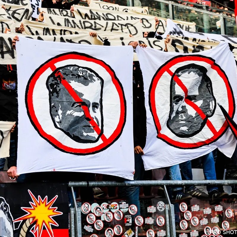 Stadje010's tweet photo. Dit Feyenoord met deze trainer is echt een lijdensweg. Bechamend en genânt. Je zit gewoon voor Jan Lul op die tribune. En er wordt hélemaal níks aan gedaan. Het is echt te triest voor woorden en om te janken.
#FEYgae
#vanbodegomout
#troostout
#DTKout
#vanpersieout
#wanbeleid https://t.co/NsNSznAcJd