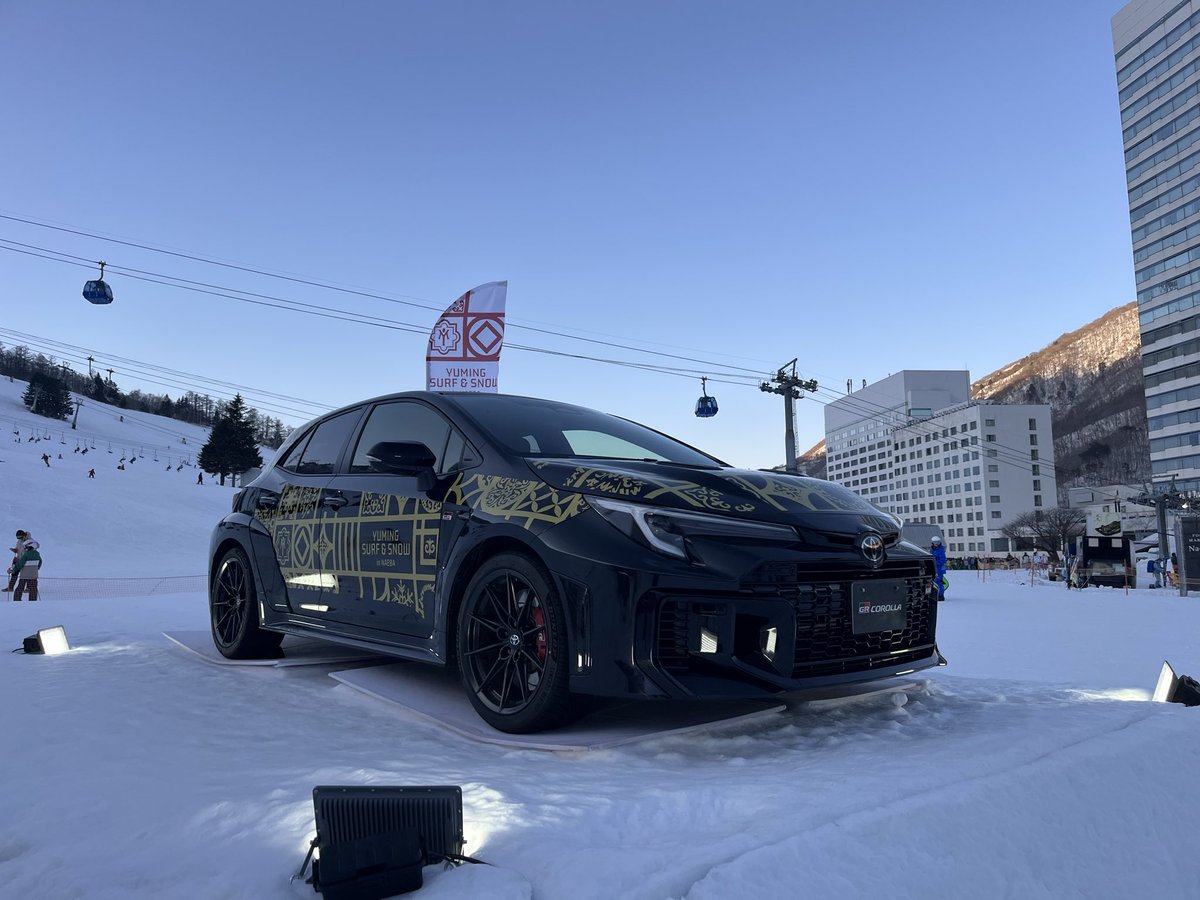 415Hama's tweet image. 塩沢の寿司道楽さんに伺った帰りに 苗場のsnow driveイベントに立ち寄ったら 最終回の抽選に間に合い 念願のDDT車の雪上試乗会を体験！暴れる車体を思いっきり走らせて（？）最高の休日でした！#snowdrive2026
#GR