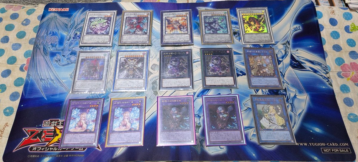 白き森の妖精伝姫(フェアリーテイル)デッキ完成です
白き森のいいつたえが無いので、それだけ手書き
デッキ名の字面美し!!
かわいい×かわいい＝最強
#遊戯王
#遊戯王好きと繋がりたい