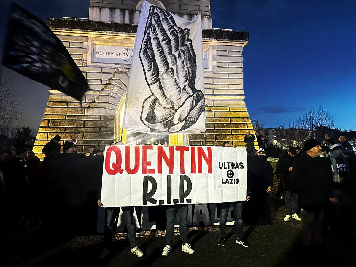 carthaginoie's tweet image. 🏴De la Grèce au Danemark, de la Serbie aux USA, la jeunesse nationaliste se mobilise pour notre camarade Quentin. 

Tôt ou tard, le monde blanc se débarrassera de la racaille antifasciste.