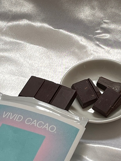 インスタのプレゼント企画で、「VIVID CACAO(ビビッドカカオ)AGAVE 001