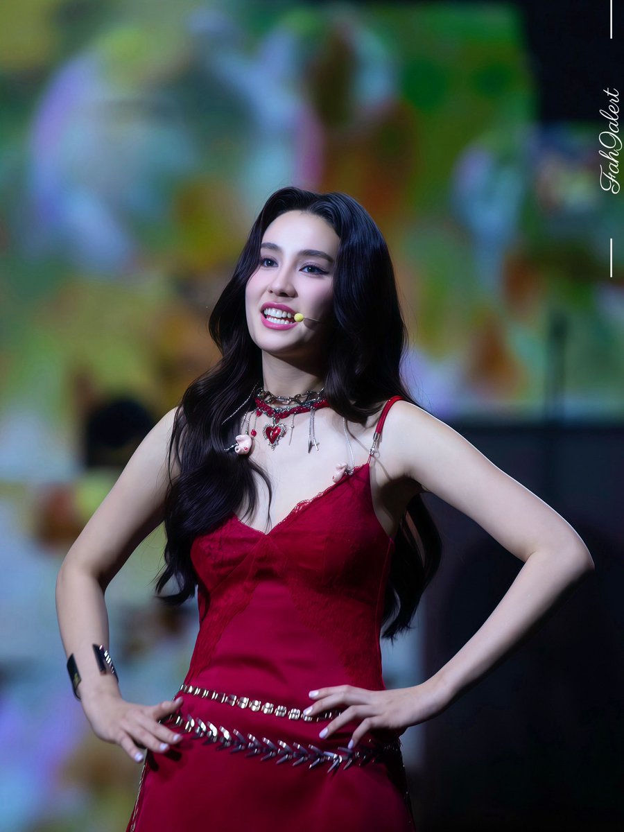 พี่เท่ห์หรือไม่ 

#aangelinaass #GinJay
#GinnyJaynaFirstFanconTH