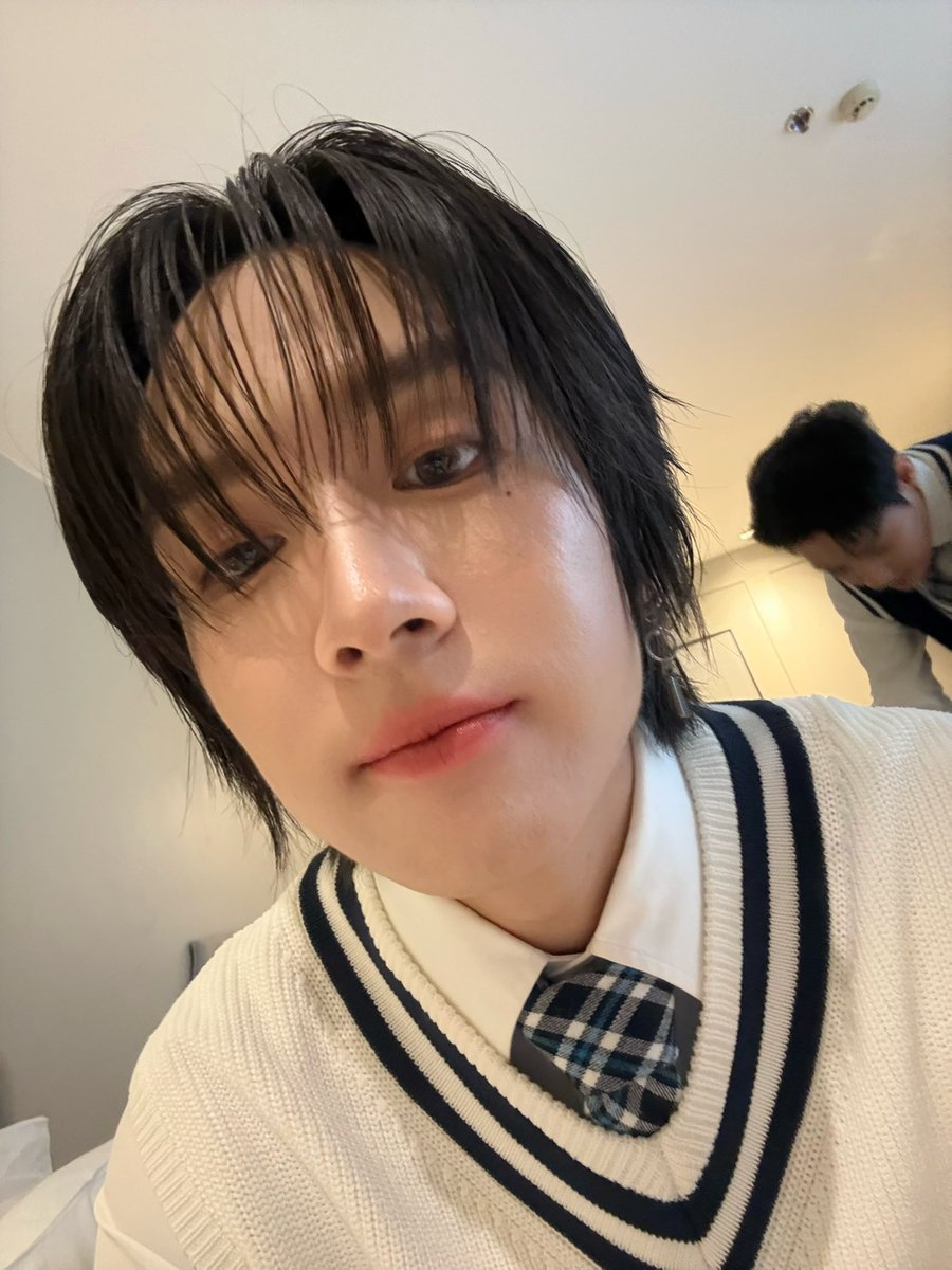 T_Aiemkumchai's tweet photo. Valentine selfie 📸🌼 #PonThanapon https://t.co/TMTDHYHy4z
