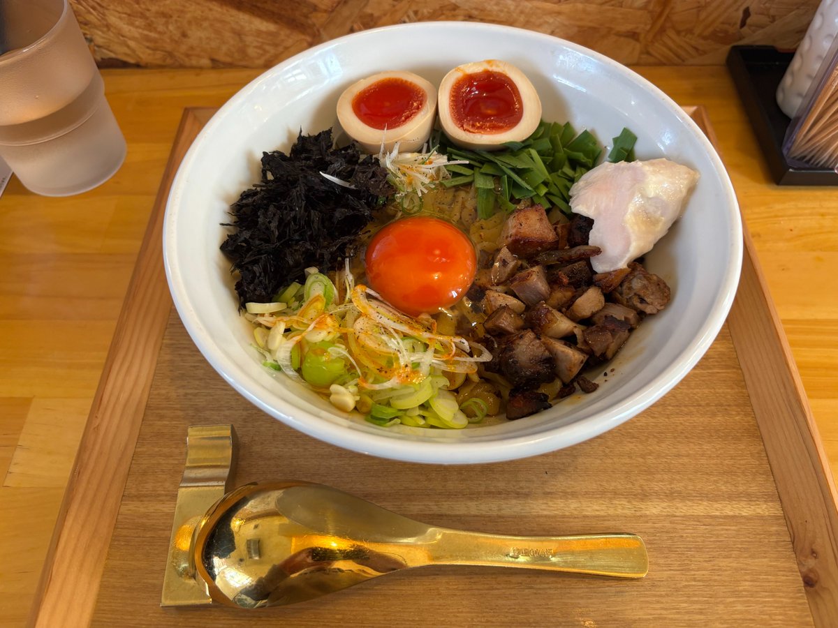 今日もお邪魔してきました。まぜそばも美味しかったです🤤