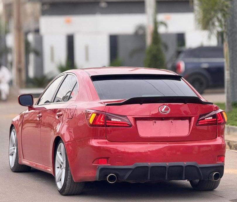 Lexus IS350 2007 model with original papers 
9.5m
Kaduna