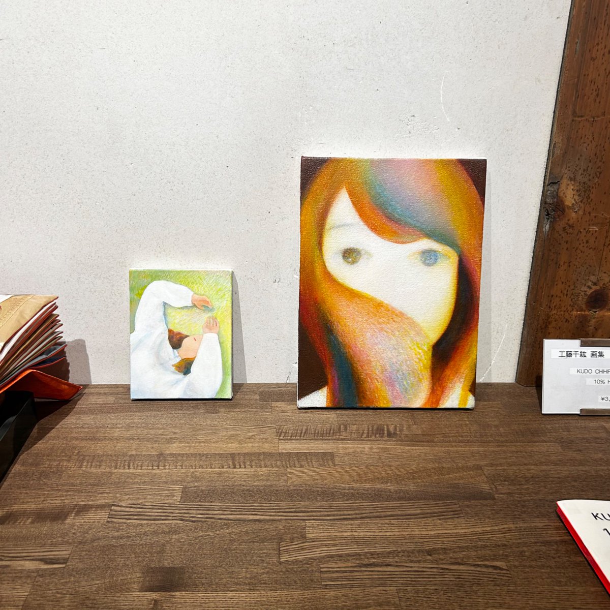 Tranfagarasan's tweet photo. ギャラリーヴァルールKURA
常設展に小品を展示しています◎

それにあわせて、取り扱っていただいている作品を
オンラインで見やすくまとめてみました。
時々作品も更新しますのでぜひ覗いてみてください。
https://t.co/OfFhjzwPyw https://t.co/NjJKs8uwq3