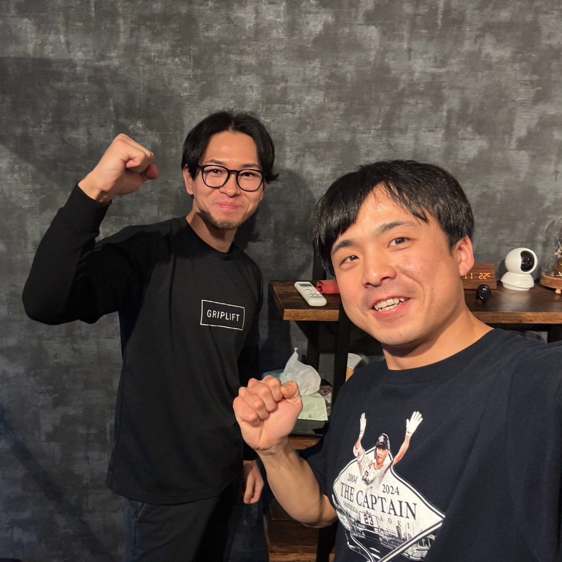 kikuty_training's tweet photo. 本日も実技講座でした！オンラインで学んだ知識を、実際に体を動かして自分のものにする。頭で分かることと自分の手で再現できることは別物で、だからこその実技。忙しい中、時間作って現場まで来て課題に向き合ってる姿を見ると、日の目を浴びてほしいなと思う。そういう人と関わっていきたいな👍