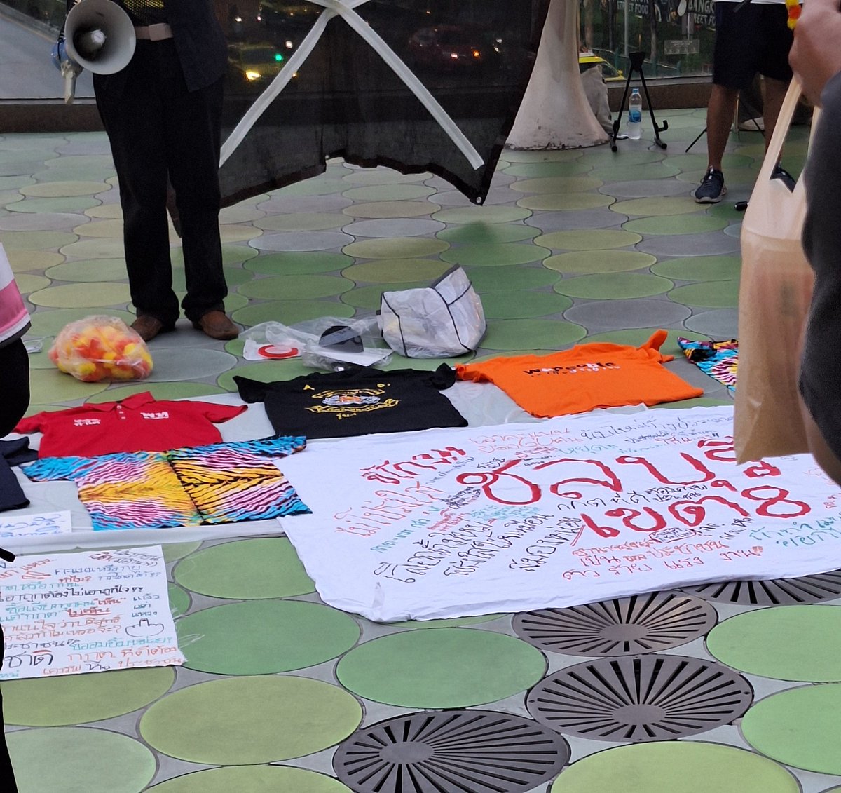 สีไหน พรรคไหนก็มาได้ ถ้าคุณคิดว่าสิ่งนี้ไม่ถูกต้อง
 #ม็อบ15กุมภา69 #กกตต้องชดใช้