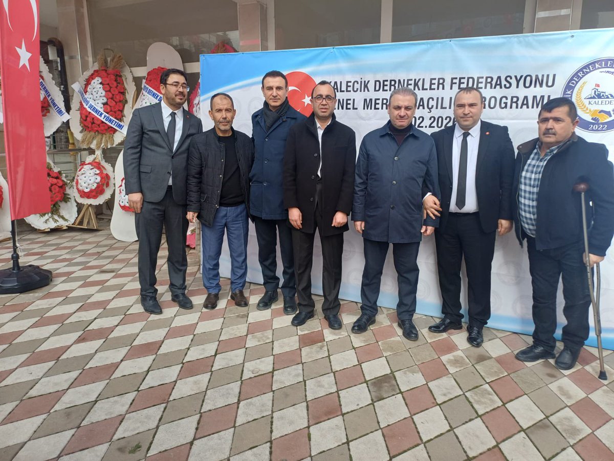zafercoktan's tweet photo. Kalecik Dernekler Fedrasyonu Genel Merkez binası açılışına katıldım. Federasyon başkanımız Gökhan Balcı kardeşime ve yönetimine başarılar diliyorum. https://t.co/RP0vqZu4eb