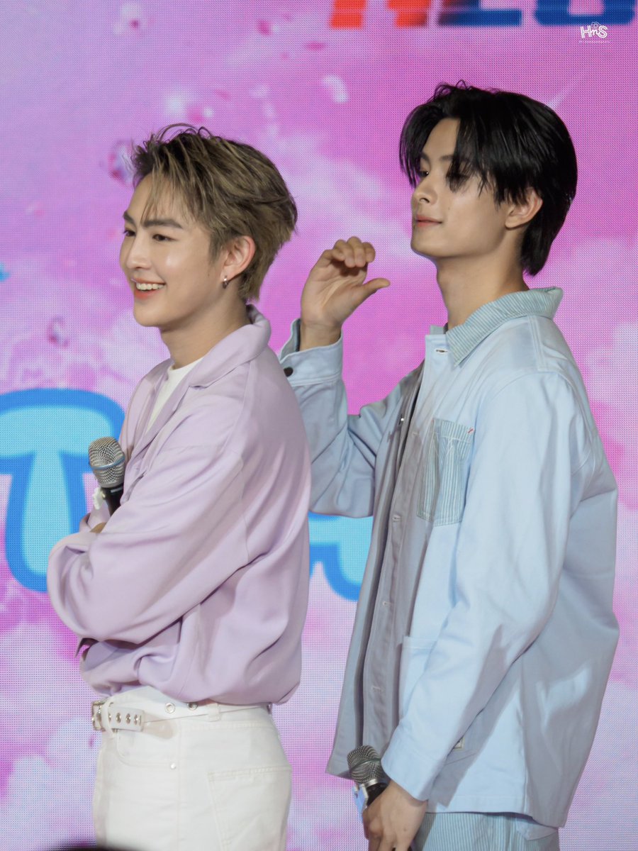 สูงกว่ากันขนาดนี้เยยหยอ><

FINELINE HAPPINESS WITH BUS
#KHUNPOL #HEARTchuthiwat 
#FinelineHappinessUnlockxBUS
#FinelinexBUS