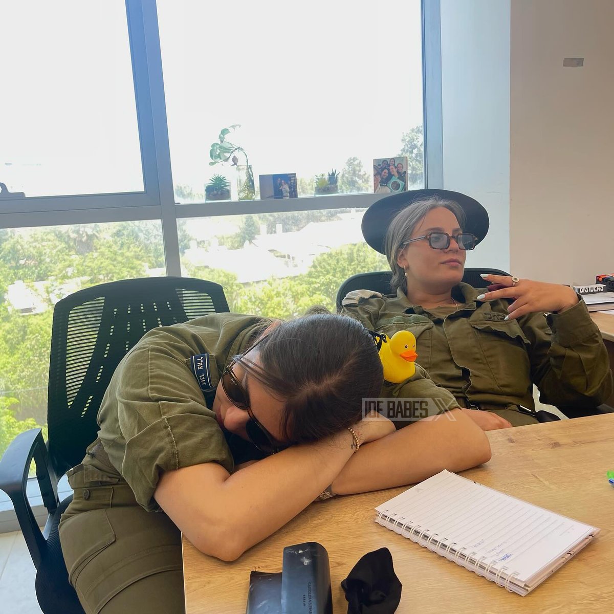 IDFBabes's tweet photo. Can you tell what day it is? Anyway... Boker tov! https://t.co/2mNkvoXoRZ