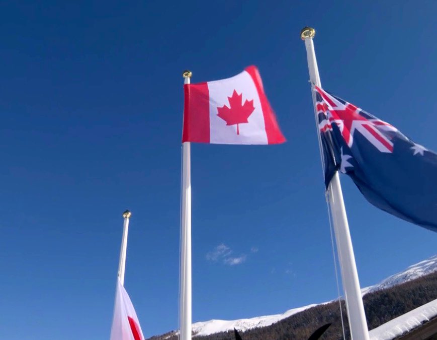 PLAY O CANADA 🇨🇦 

For the first time at the Olympics O Canada plays.

Mikael Kingsbury has done it again. Red, white and gold.