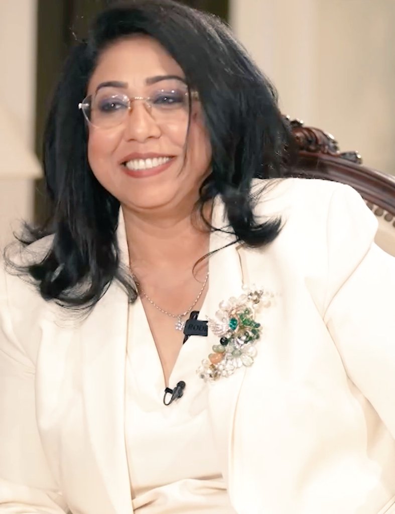 इंटरव्यू में DELHI CM से AAJ TAK की रिपोर्टर ने नेताओं के लिए एक शब्द सुना

REPORTER: अरविंद केजरीवाल 
DELHI CM: दिल्ली का गुनहगार

REPORTER: नरेंद्र मोदी जी
DELHI CM: दूरदर्शी नेता

REPORTER: अमित शाह जी
DELHI CM: असरदार 

REPORTER: राहुल गांधी
DELHI CM:कांग्रेस के...See more