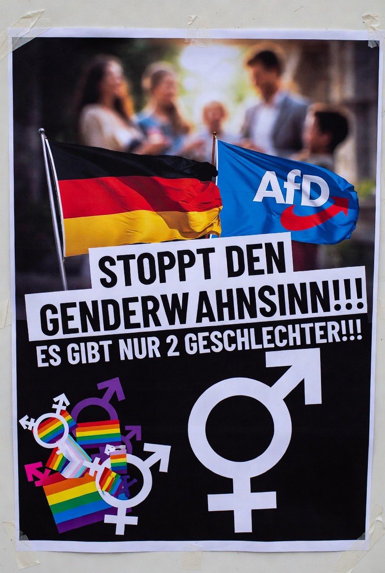 Dieser Genderwahnsinn muss endlich aufhören!!! Dieses *innen und diese ausgedachten Pronomen verschandeln unsere schöne deutsche Sprache. Und das dieser Genderwahnsinn einen so aufgezwenkt wird stört mich am meisten. Es geht jetzt nicht darum das ich was gegen Homosexuelle habe,